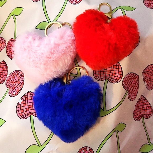 3 Heart Fluffy PomPom Key Chain NEW RED,PINK,BLUE - Picture 3 of 11